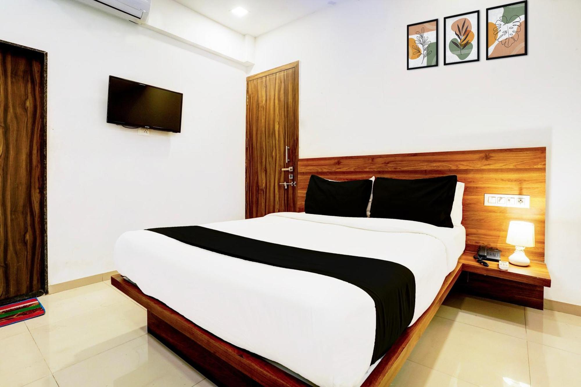 Super Hotel O Nashik Road Formerly The Address Hotel Eksteriør bilde