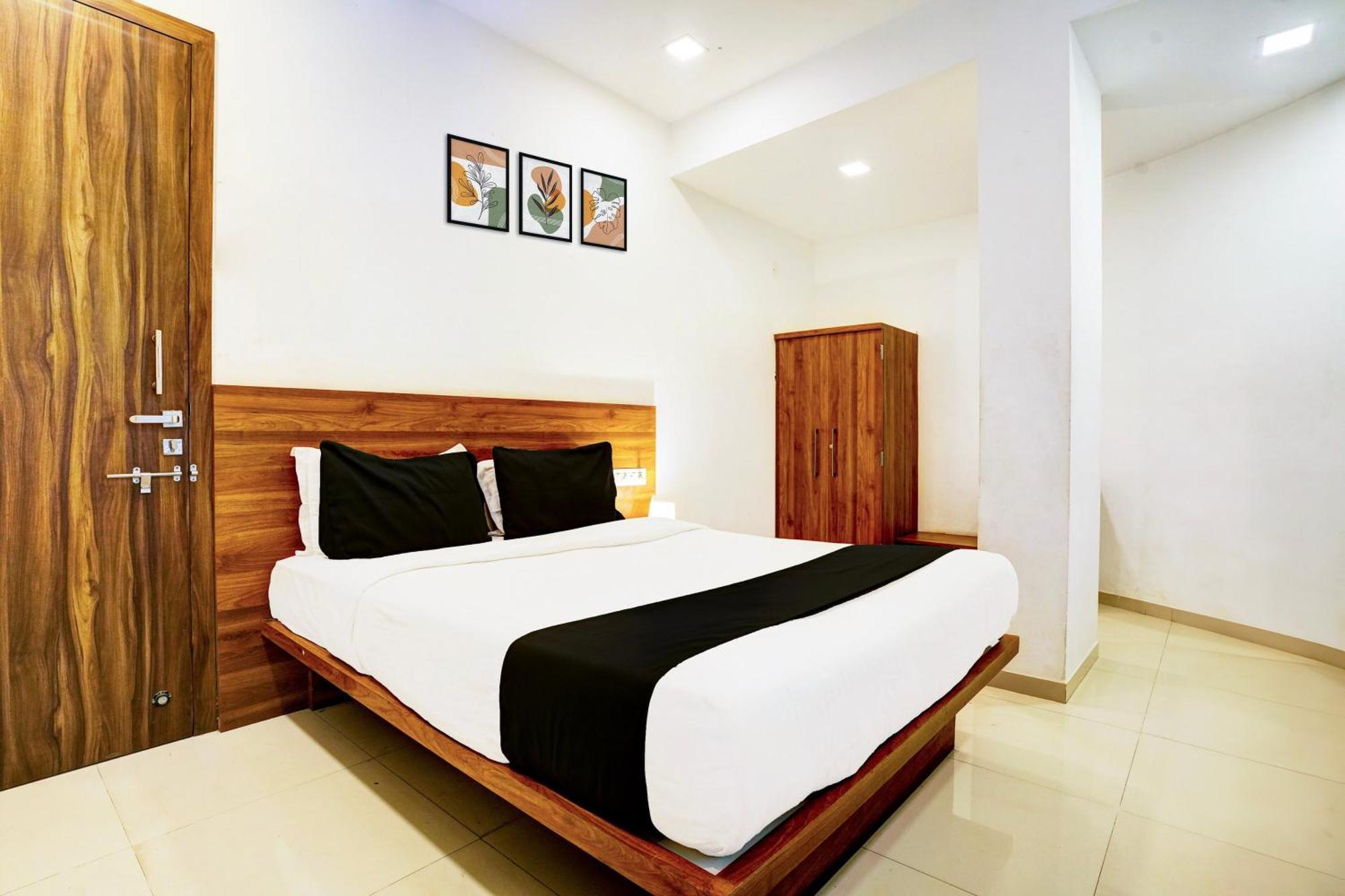 Super Hotel O Nashik Road Formerly The Address Hotel Eksteriør bilde