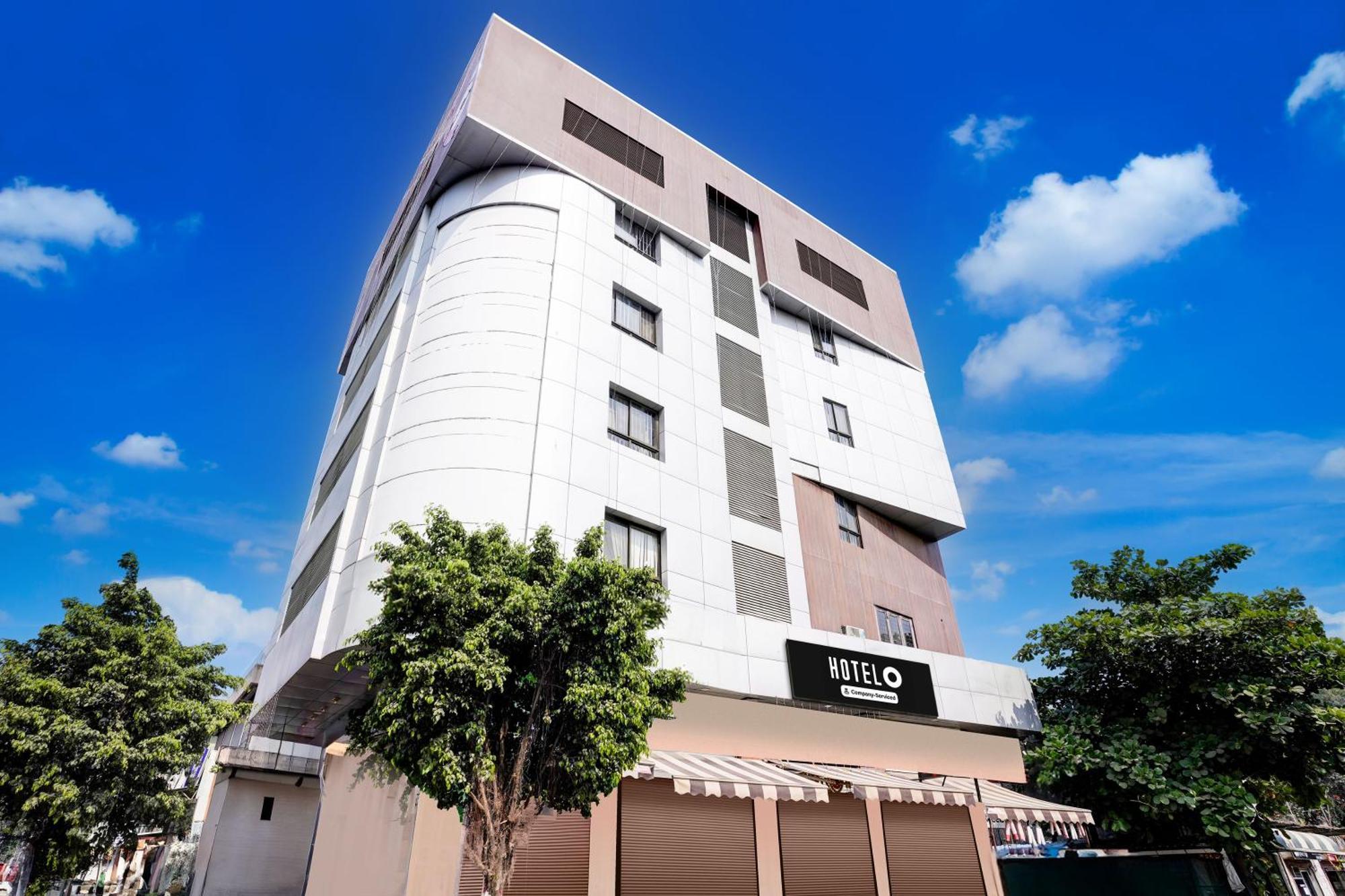 Super Hotel O Nashik Road Formerly The Address Hotel Eksteriør bilde